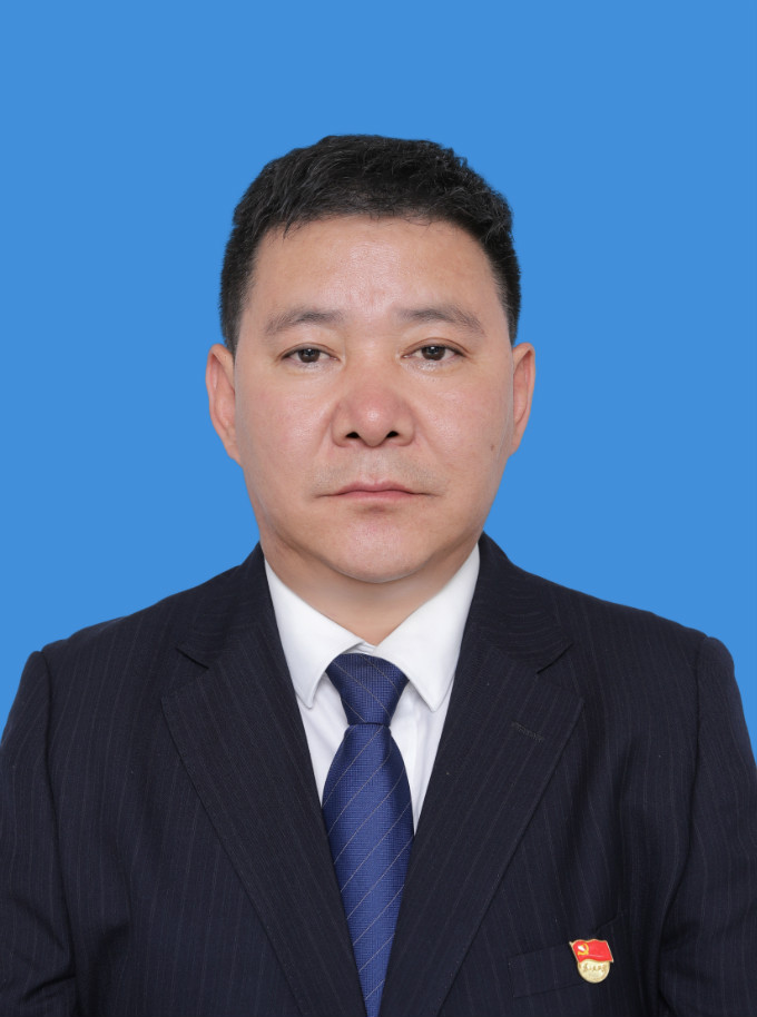顿珠朗加 (董事长、党委书记)