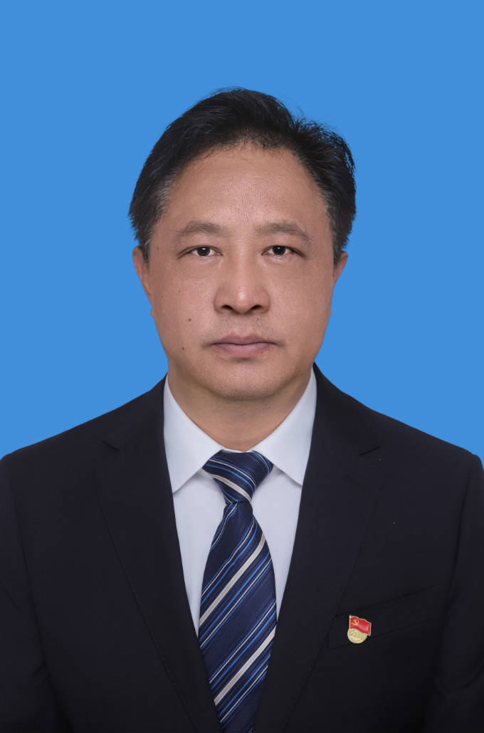 达瓦扎西（党委委员、监事会主席）